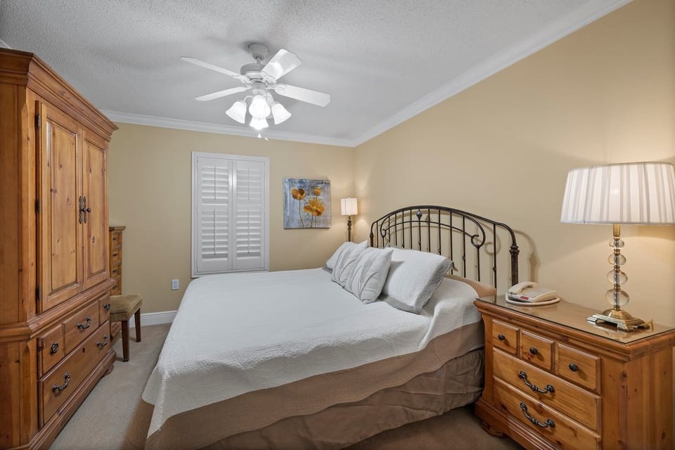 Condo, 1 Bedroom | 1 bedroom, iron/ironing board, WiFi (free)