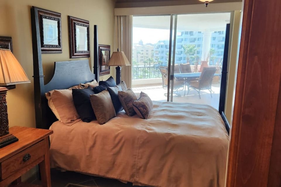 Junior Suite with patio access