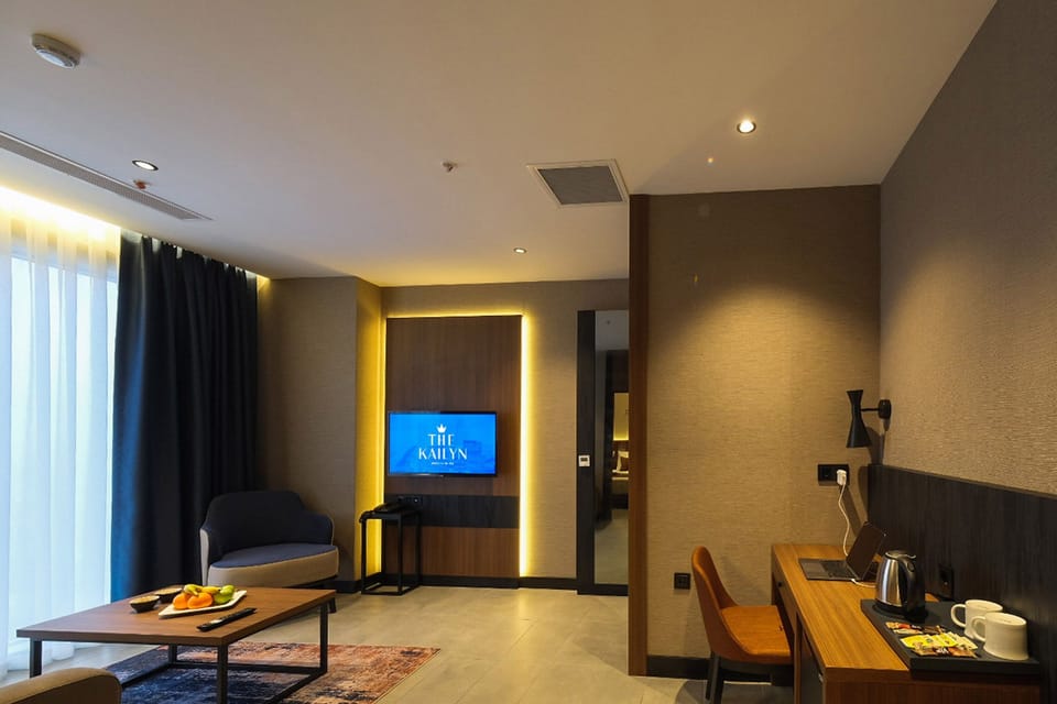 LCD TV