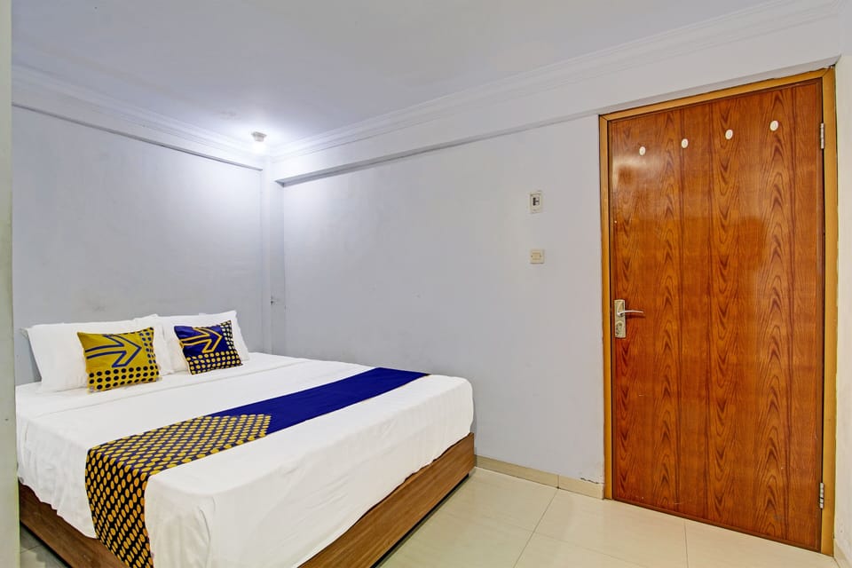 Standard Double Room | Desk, laptop workspace, free WiFi, bed sheets
