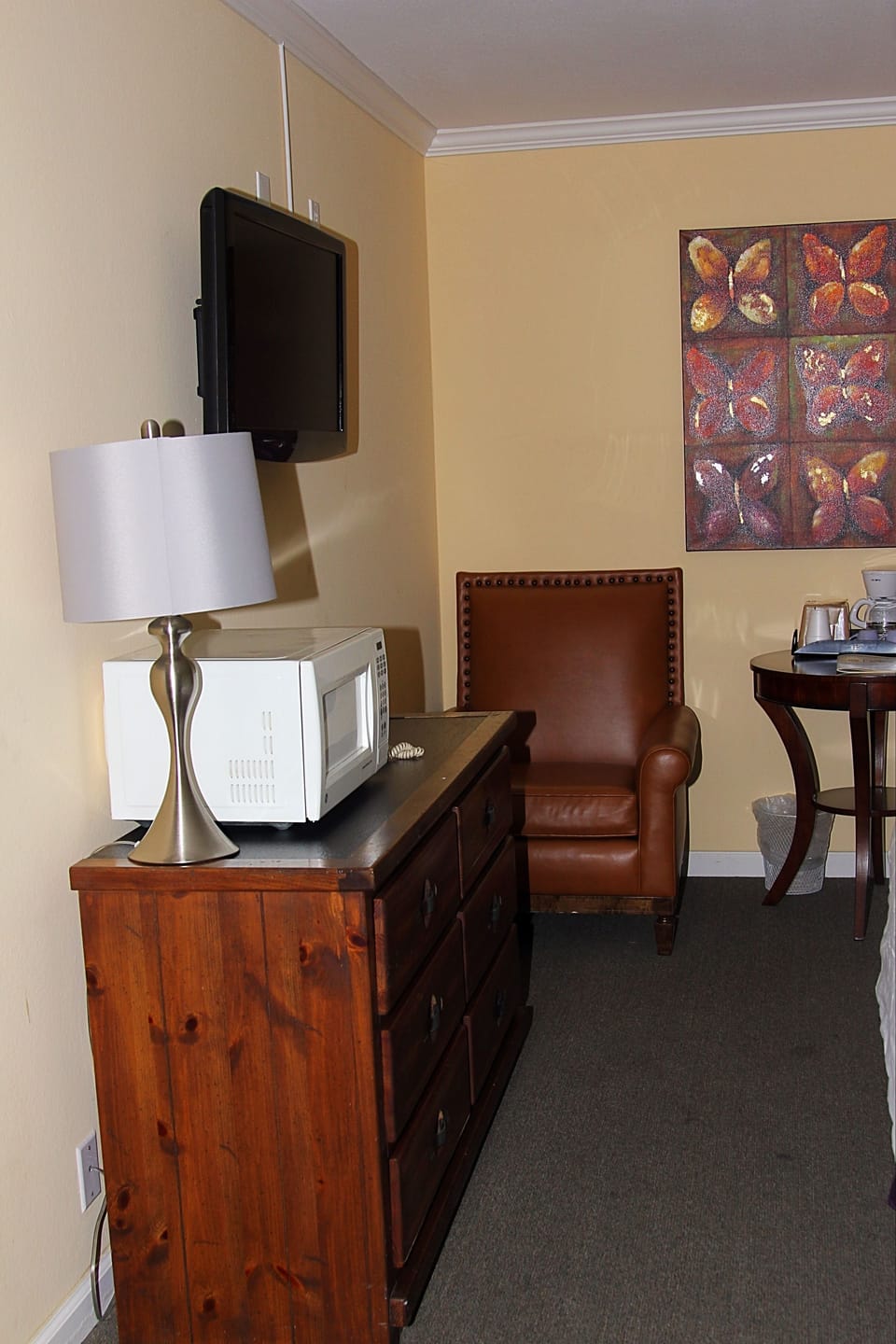 Superior Room, 1 King Bed | In-room safe, desk, iron/ironing board, free WiFi