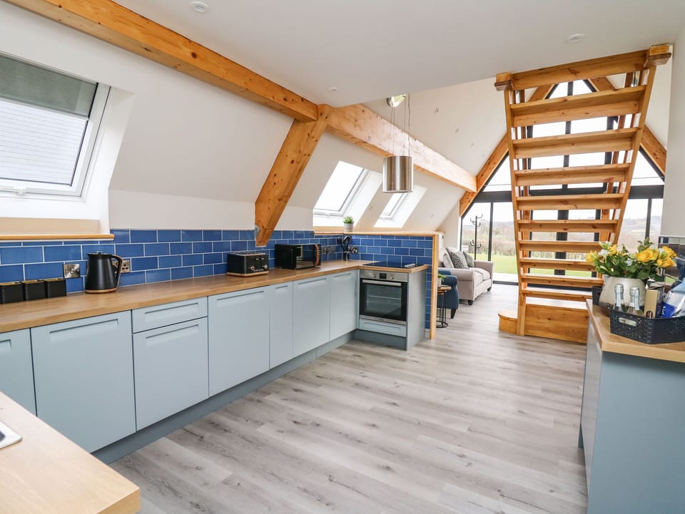 Fridge, dishwasher, electric kettle, toaster