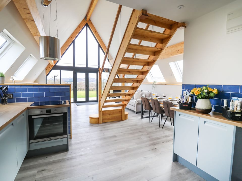 Fridge, dishwasher, electric kettle, toaster