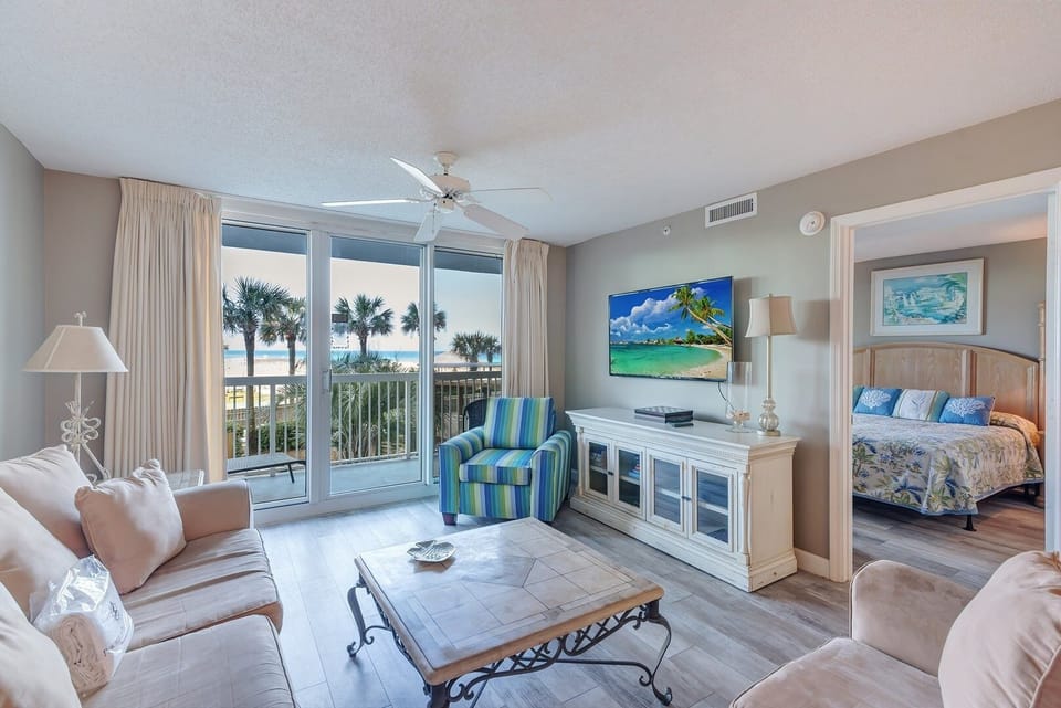 Condo, 2 Bedrooms | Living area | Smart TV, streaming services
