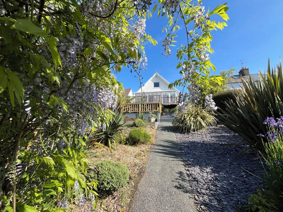 Cottage | Property grounds