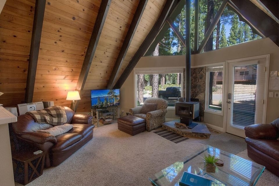 House, 3 Bedrooms | Living area