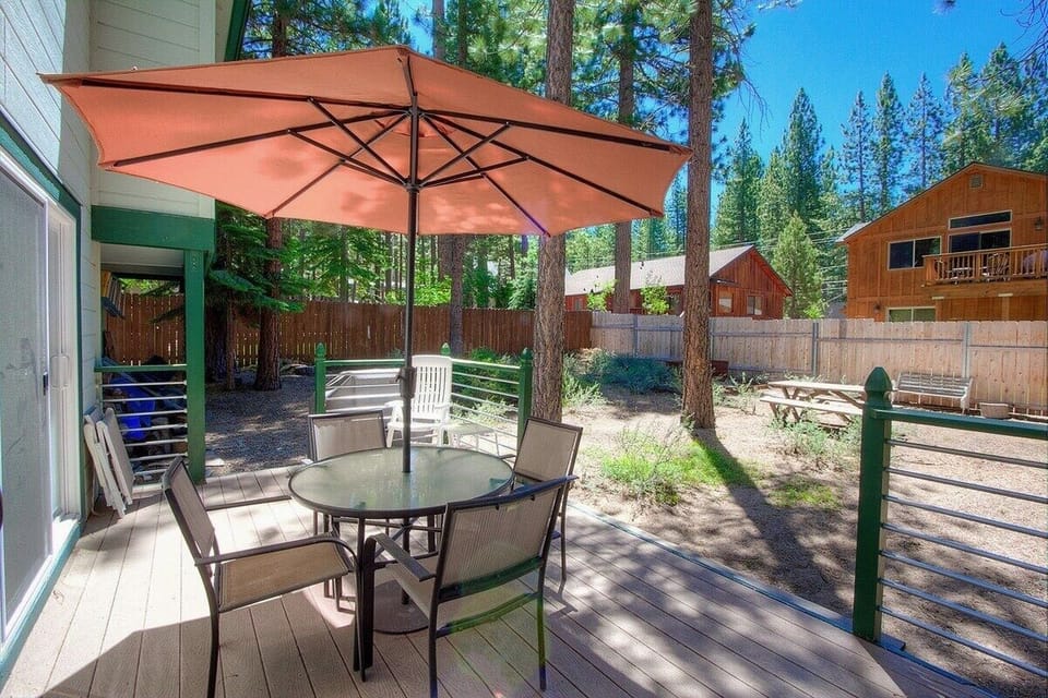 House, 3 Bedrooms | Outdoor dining