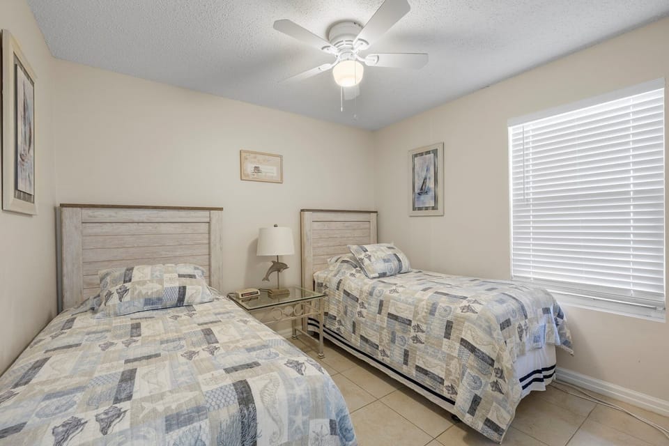 Condo, 2 Bedrooms | 2 bedrooms, iron/ironing board, WiFi (free)