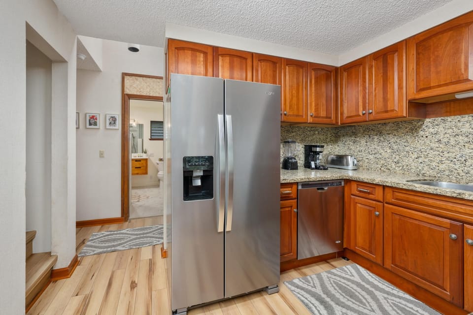 Condo, 3 Bedrooms | Interior
