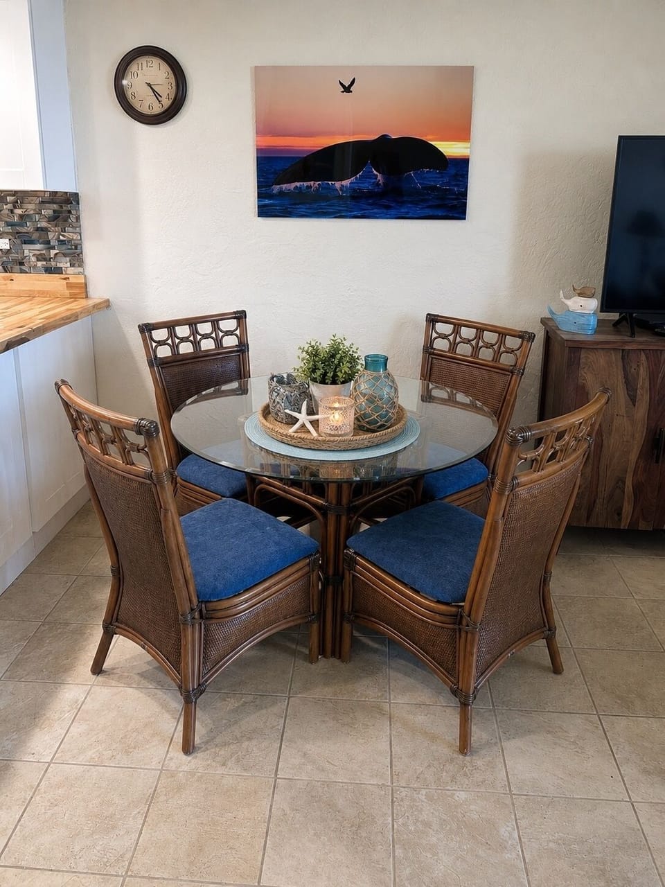 Condo, 1 Bedroom | Dining