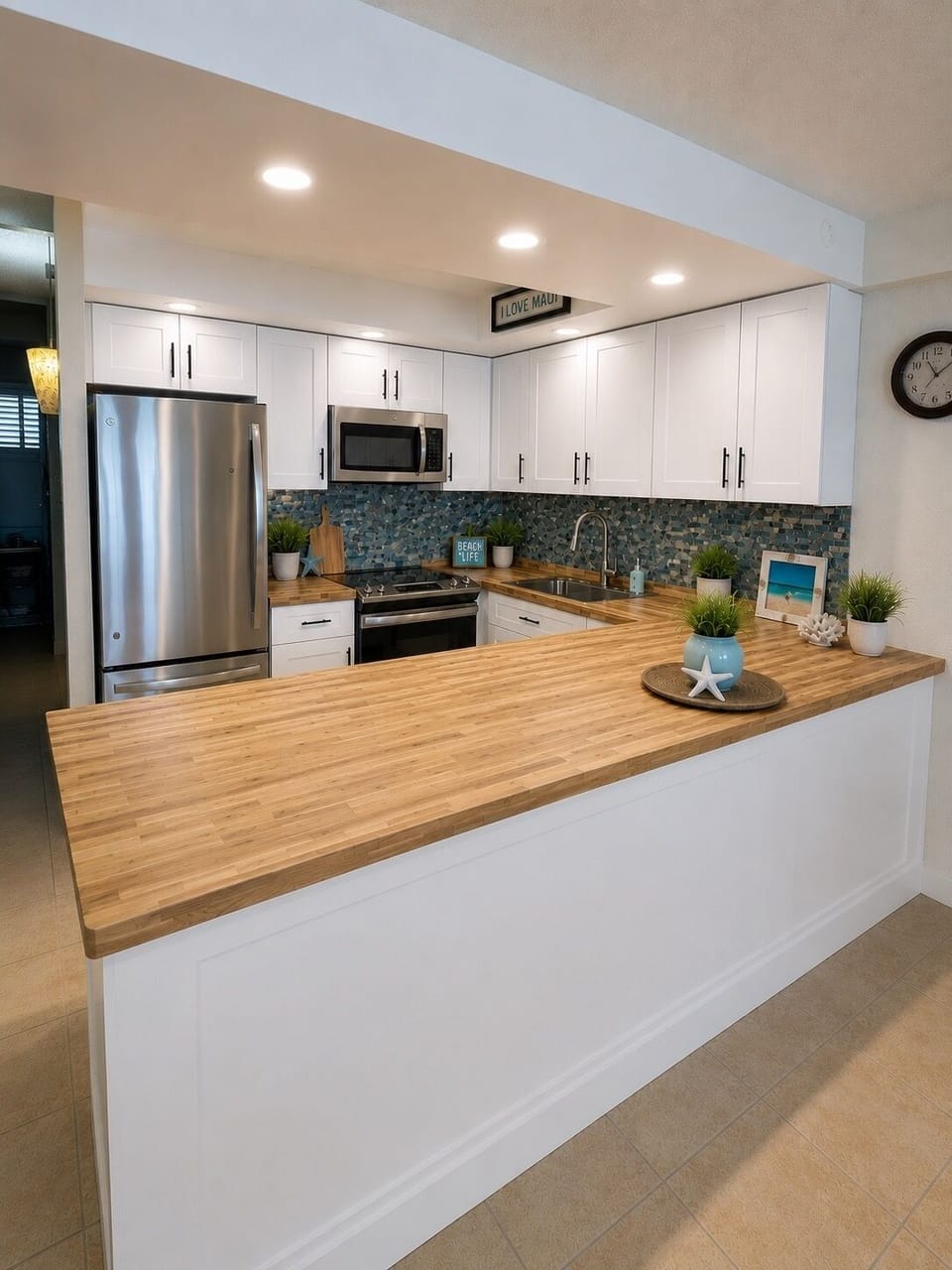 Condo, 1 Bedroom | Private kitchen | Coffee/tea maker, fridge, oven, toaster