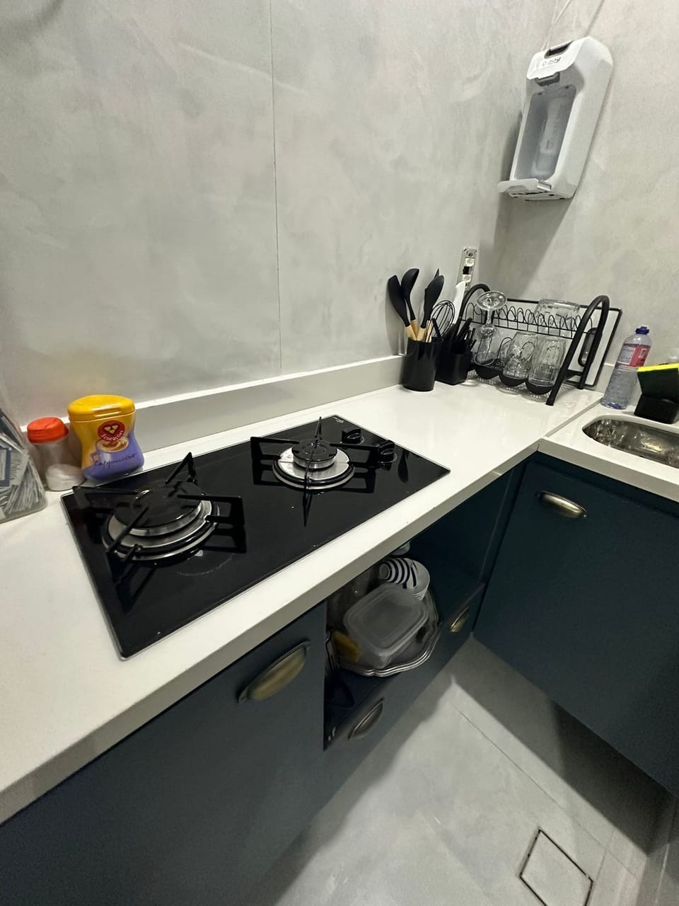 Apartment | Private kitchen | Fridge, microwave, blender, cookware/dishes/utensils