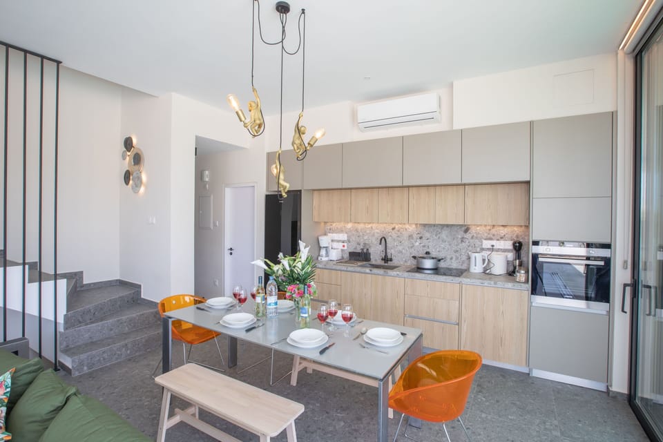 Villa, 4 Bedrooms, Private Pool, Garden View | Private kitchen