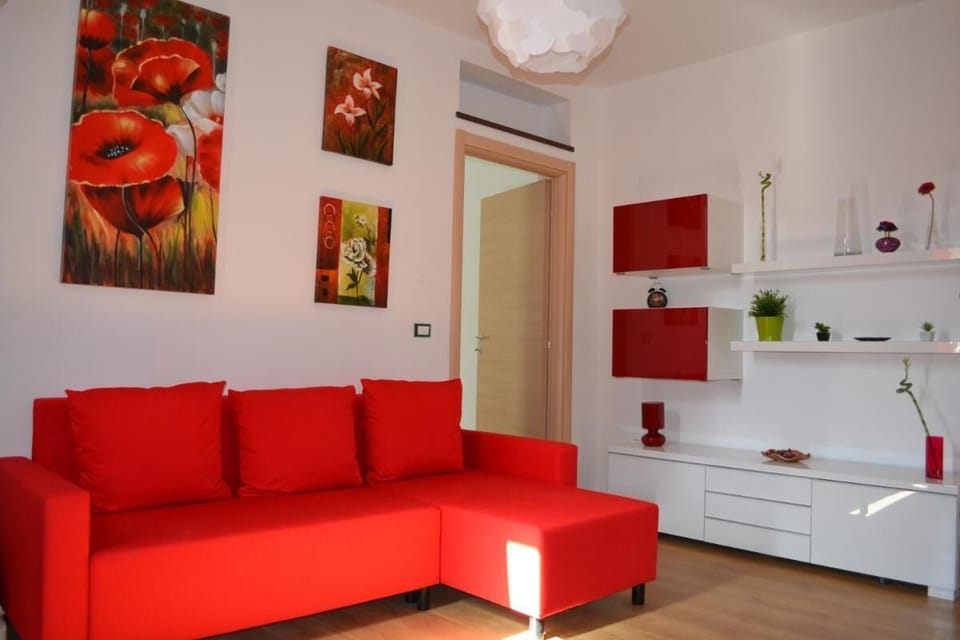 Apartment, 2 Bedrooms, Smoking, Balcony | Living area