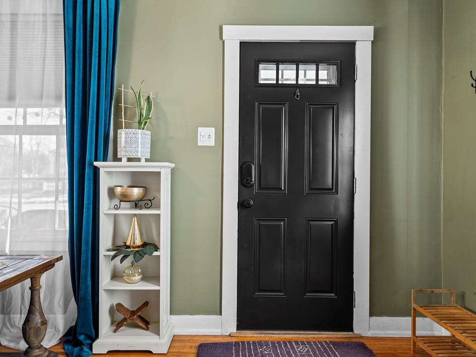 Entrance to front porch