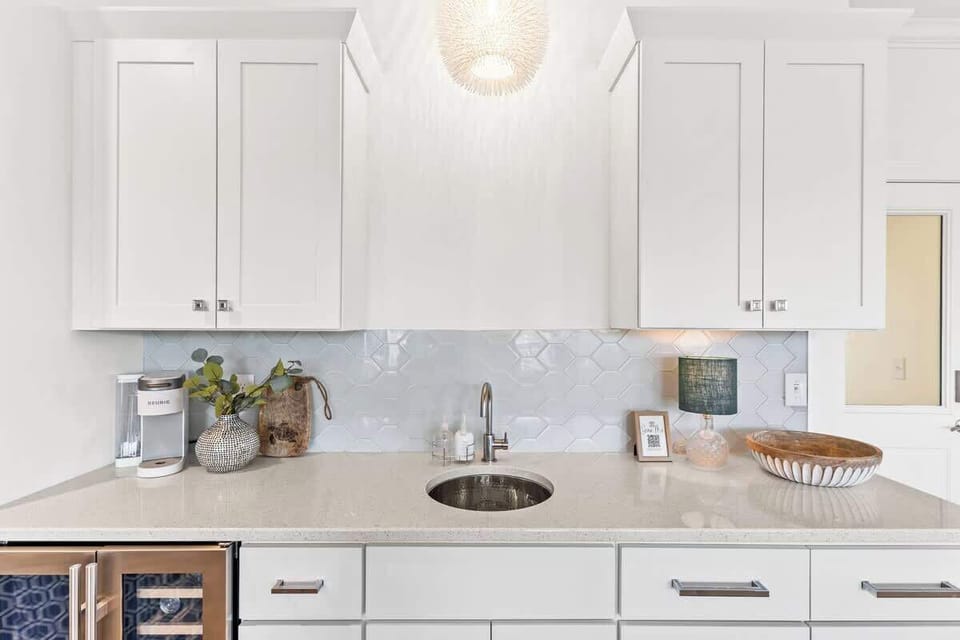 kitchenette in family room