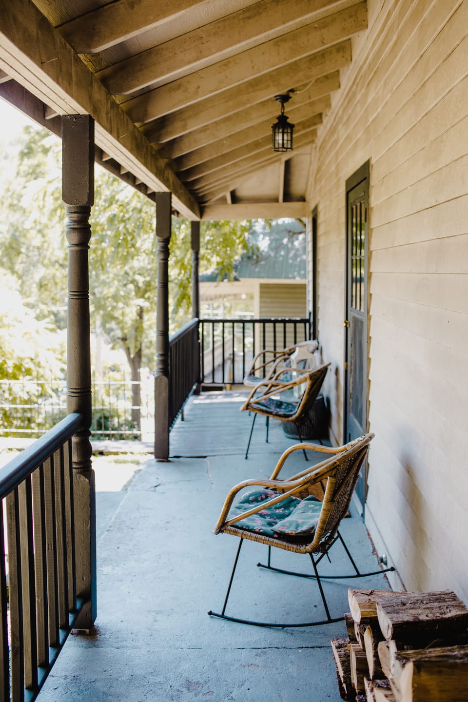 Cottage - Porch (1)