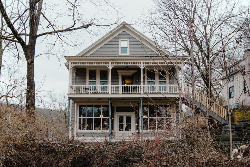 Riverhouse Facade (Fall)