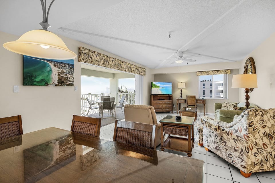Open Living Area