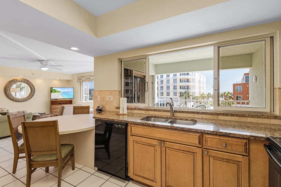 Kitchen with Full Size Appliances