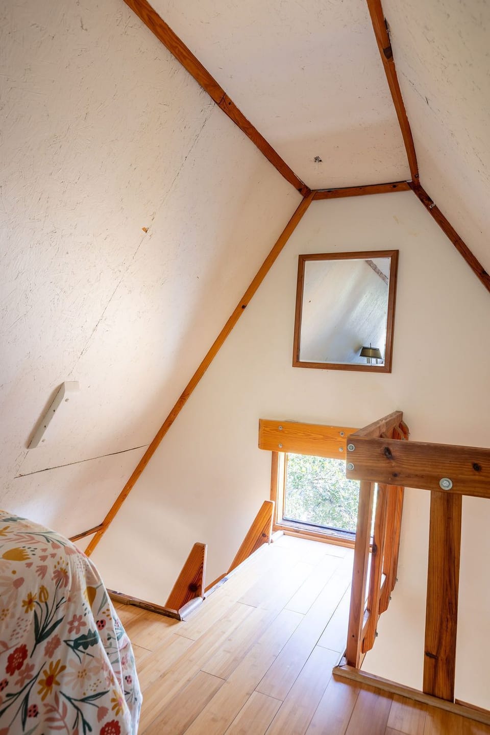 Loft / Mezzanine