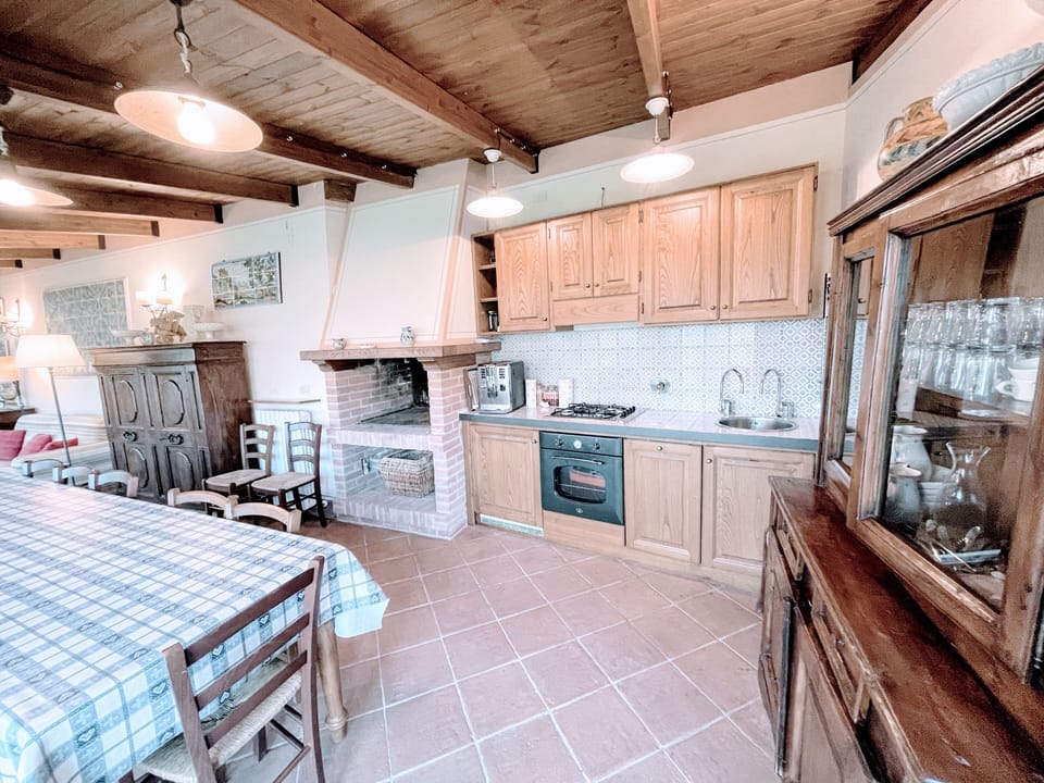 House, 2 Bedrooms, Smoking, Patio | Private kitchen