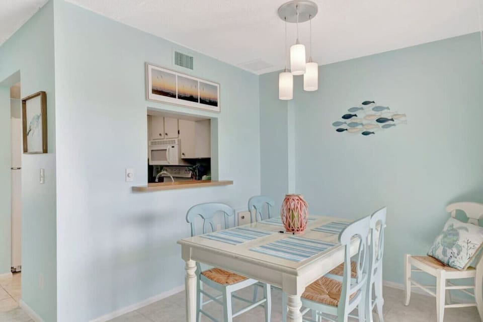 Spacious dining setup