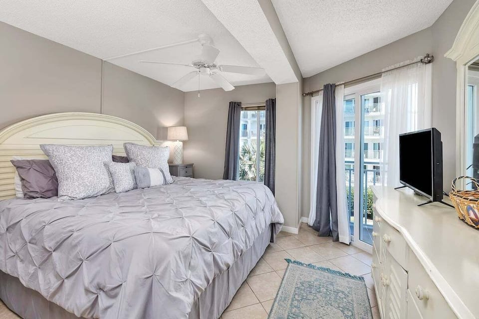 Beach Club 228 - Guest Bedroom