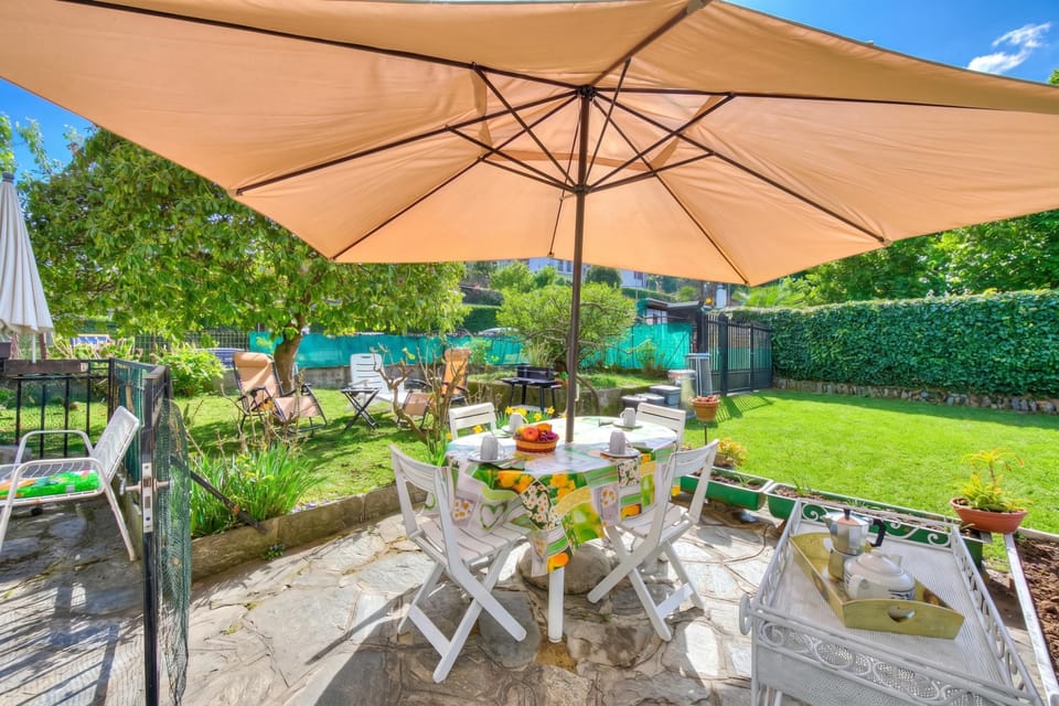 Family House, 2 Bedrooms, Microwave, Mountainside (La Finestra Sul Lago: Lake Maggiore) | Outdoor dining
