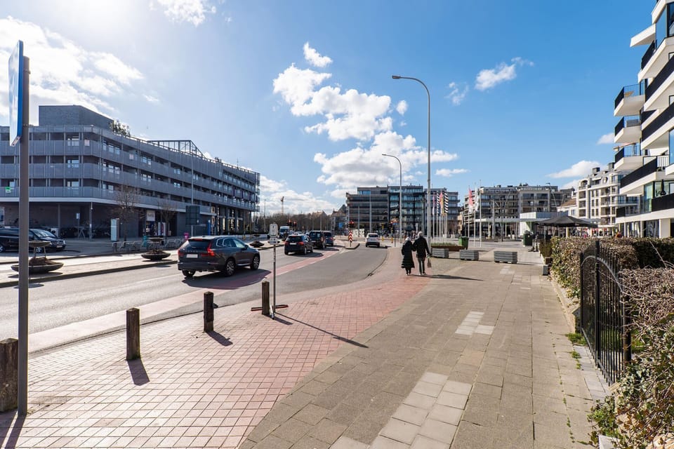 Immediate Surroundings [summer] (<1 km)