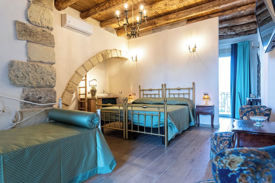 Triple Room, Accessible | Hypo-allergenic bedding, free minibar items, in-room safe