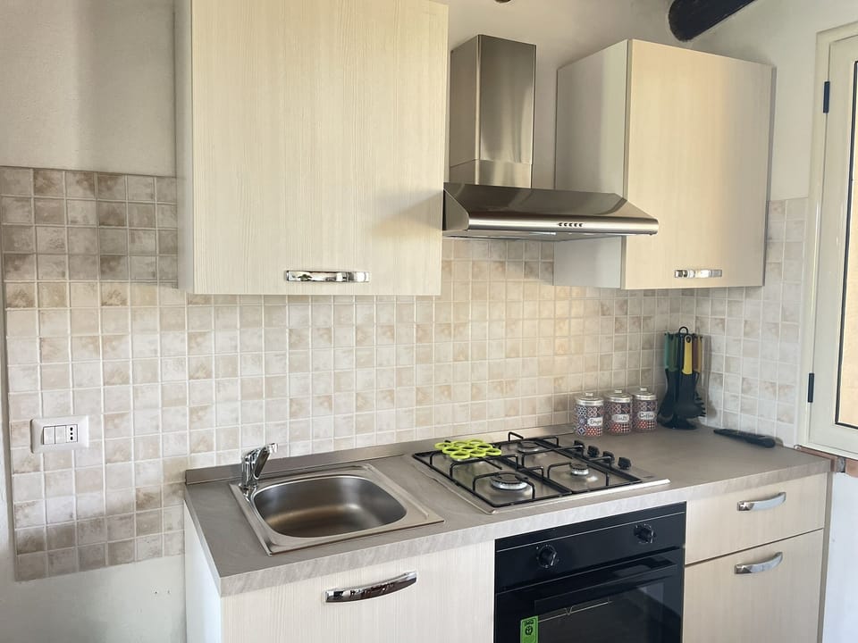 Standard Apartment, Private Bathroom, Garden View (Appartamento Quadruplo) | Private kitchen