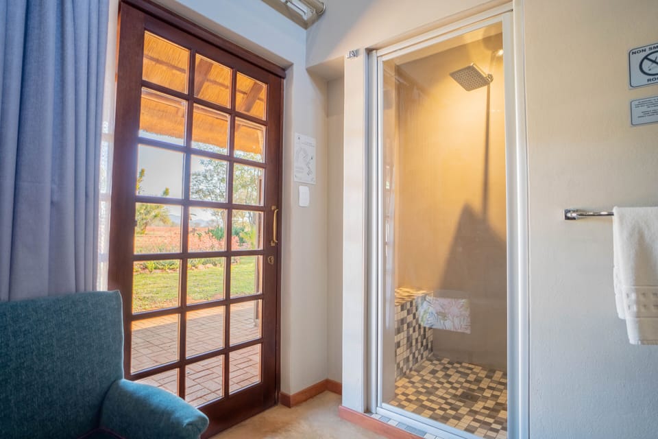 Superior Double Room | Bathroom | Deep soaking tub, free toiletries, hair dryer, bathrobes