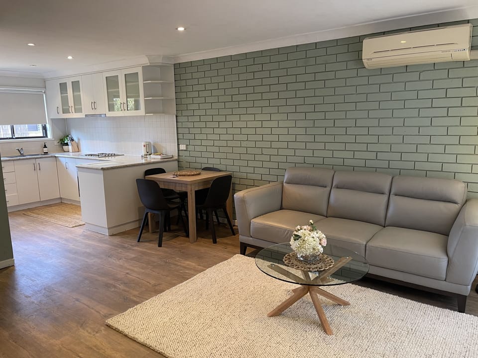 Comfort Apartment, 2 Bedrooms | Living area