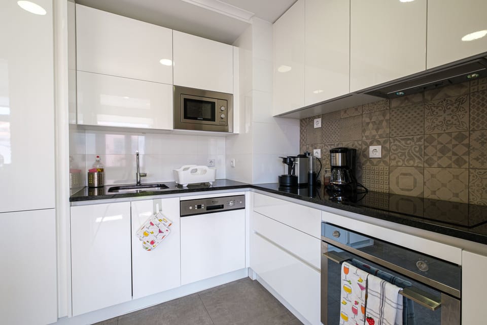 Fully equipped kitchen, very bright and spacious