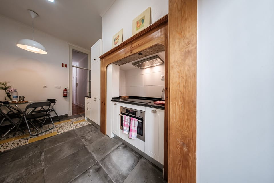 Fully equipped kitchen, very bright and spacious