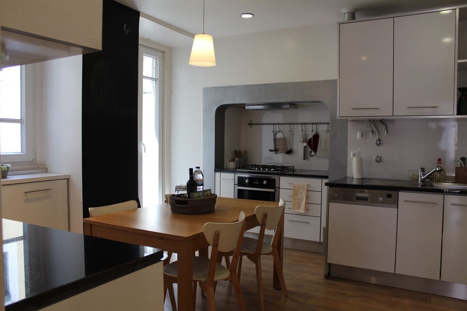 Equiped and Spacious Kitchen