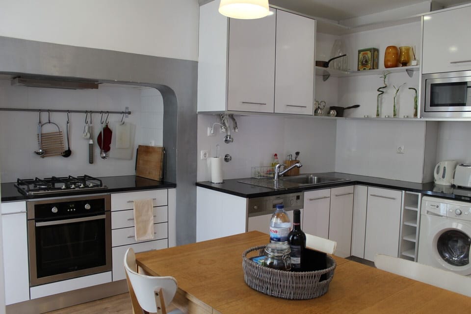 Equiped Kitchen