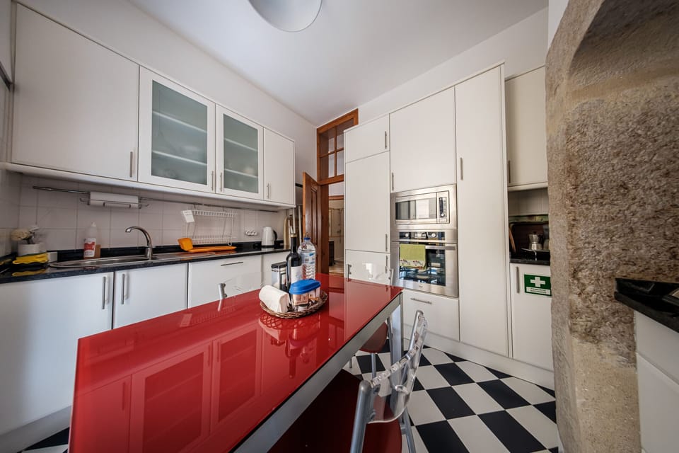 Fully equipped kitchen, very bright and spacious