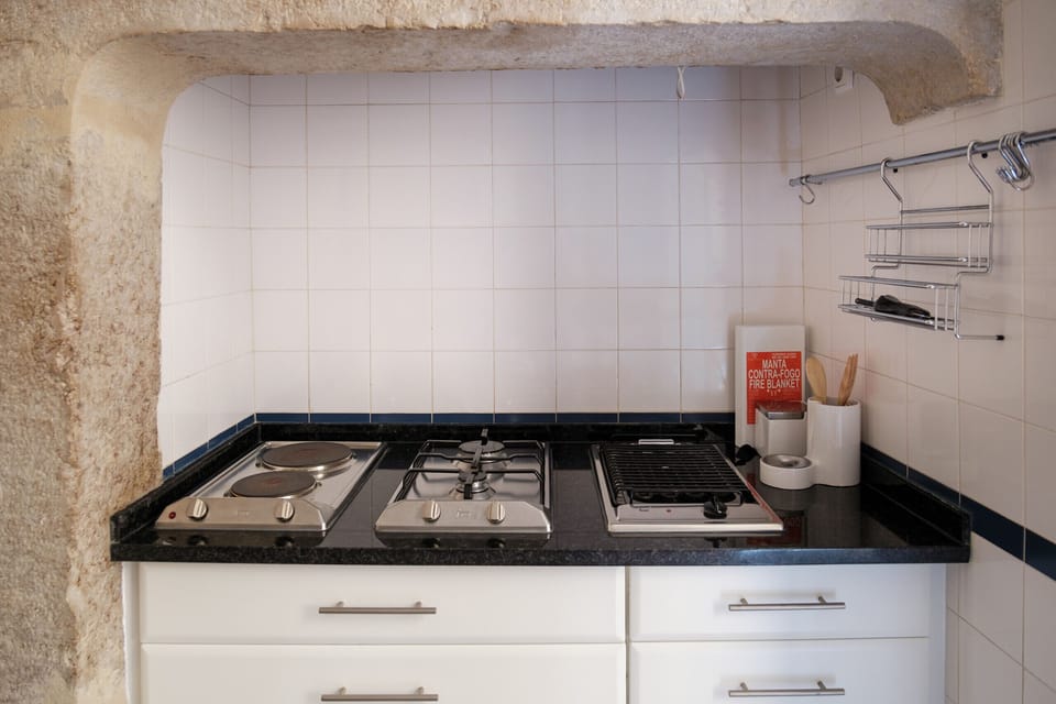 Fully equipped kitchen, very bright and spacious