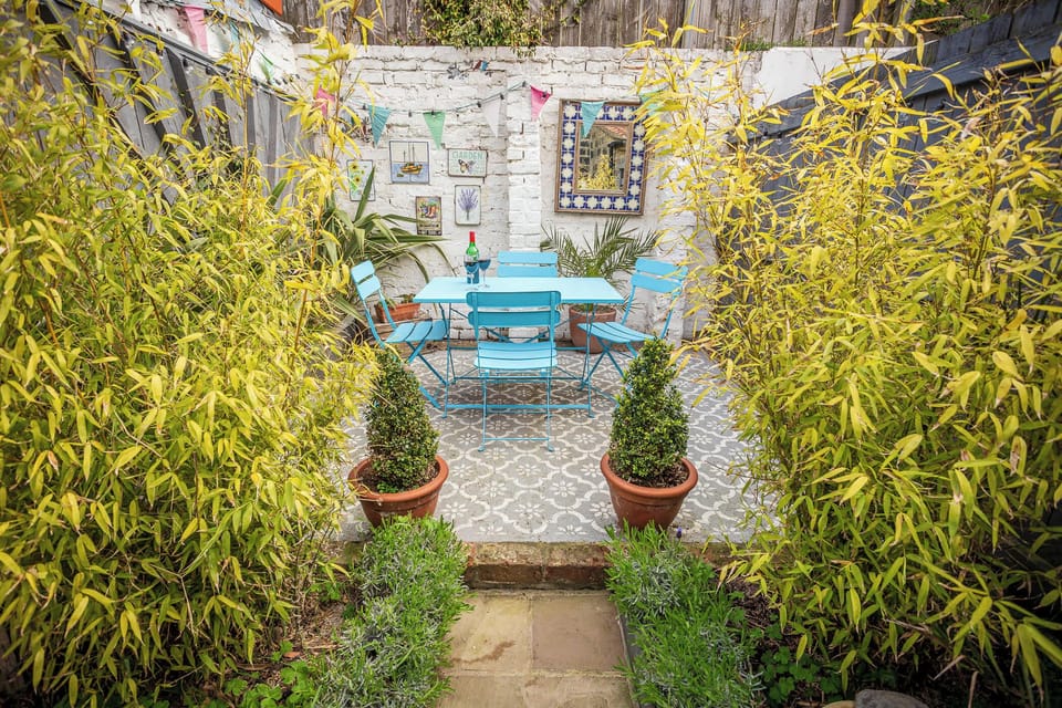 Honey Cottage, Hinderwell - Host & Stay