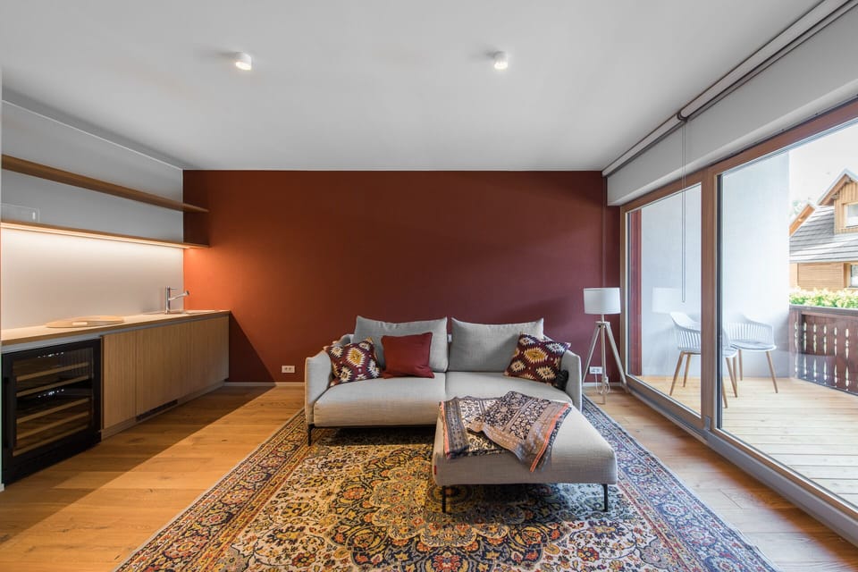 Luxury House | Living area | Smart TV