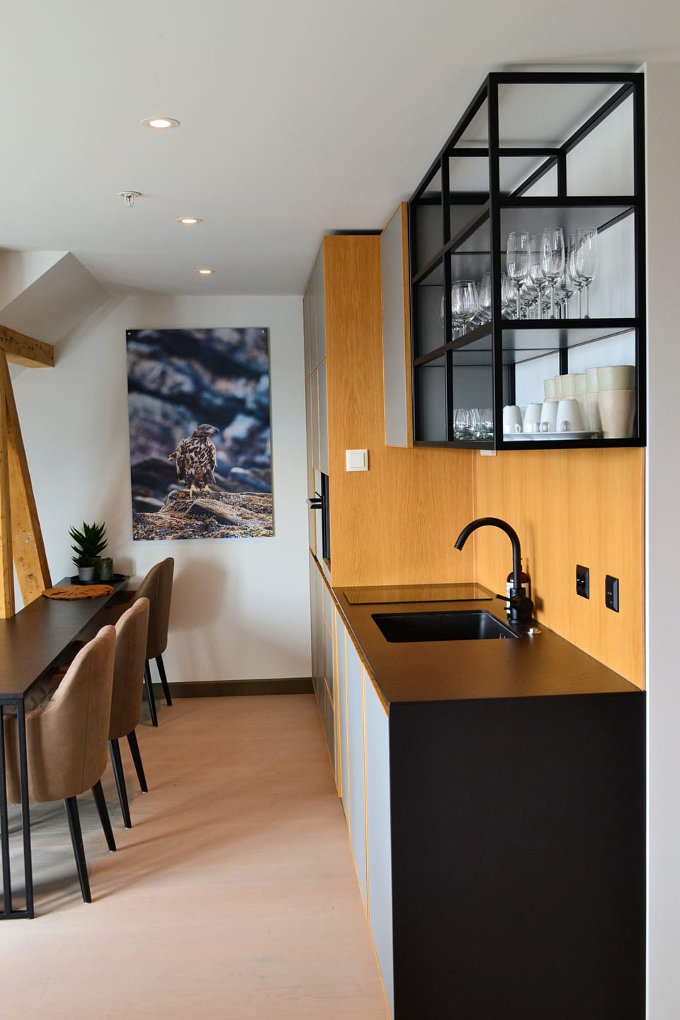 Elite Suite | Private kitchen | Fridge, espresso maker