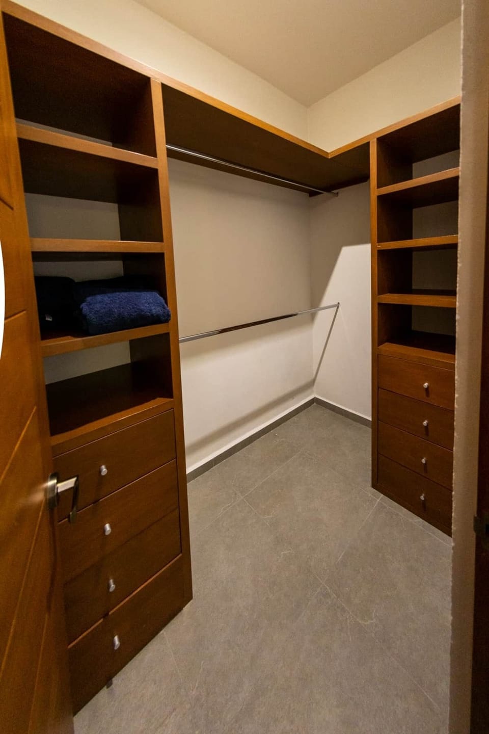 b548d33e-99cf-49f5-bfc0-abd35bd0f1b7