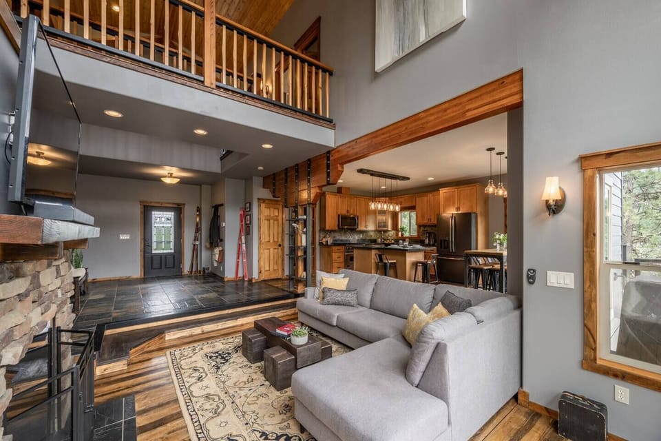 Open concept main floor
