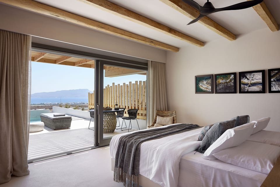 Superior Room, Private Pool, Sea View | In-room safe, desk, laptop workspace, blackout drapes