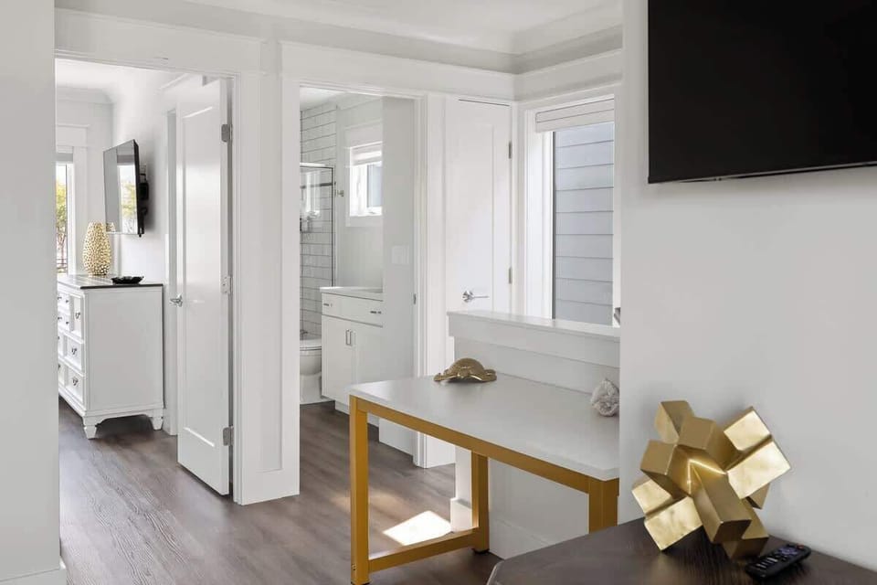 Second floor living space with workspace