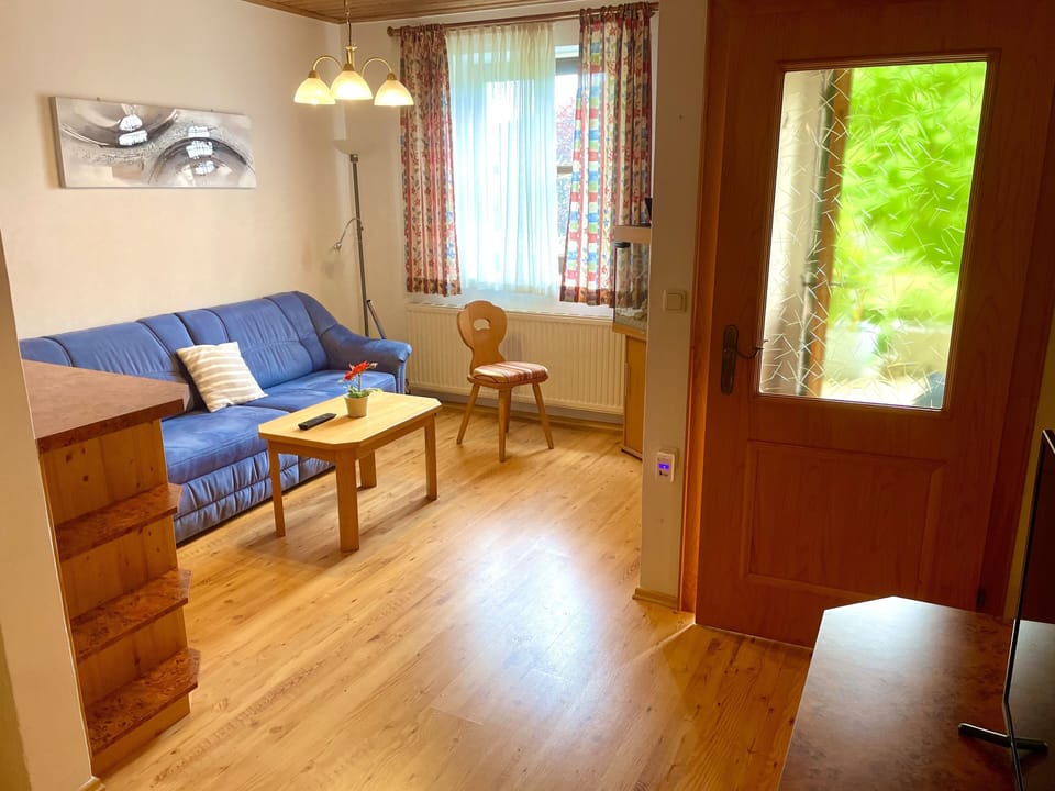 Comfort Apartment | In-room safe, blackout drapes, free WiFi, bed sheets