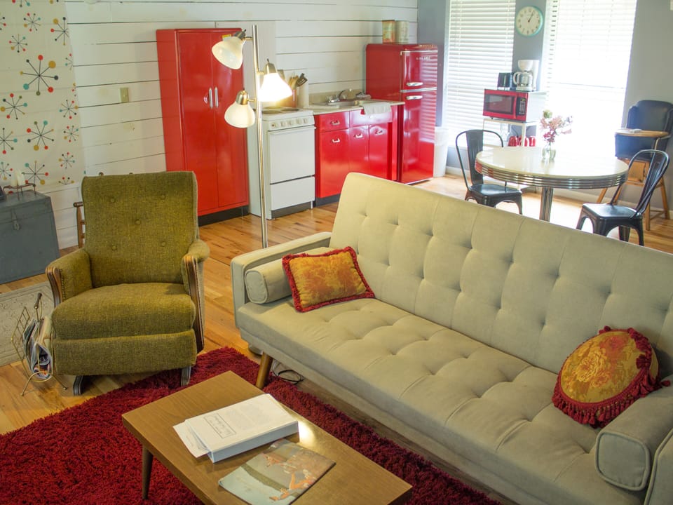 Living room / Kitchen