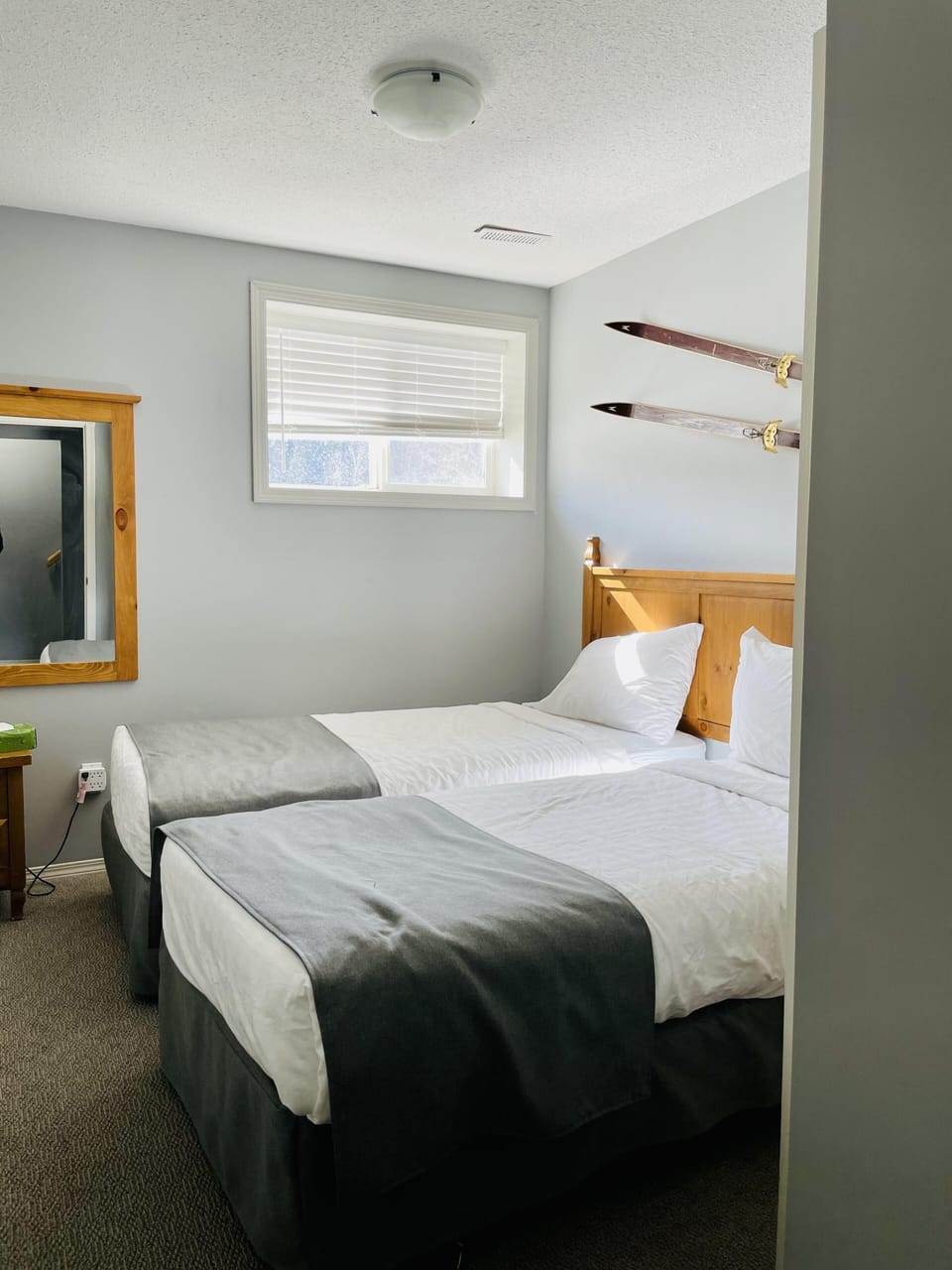 Condo 2 Bedroom 2 Bathroom-NO PETS image 3